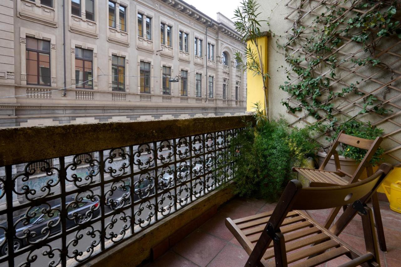 Artist Nadia'S Apartment In Porta Vercellina Milan Exterior photo